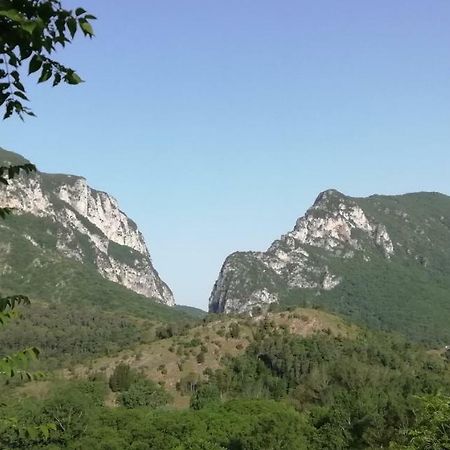 Madonna Di Frasassi - Casa Vacanze Διαμέρισμα Genga  Εξωτερικό φωτογραφία