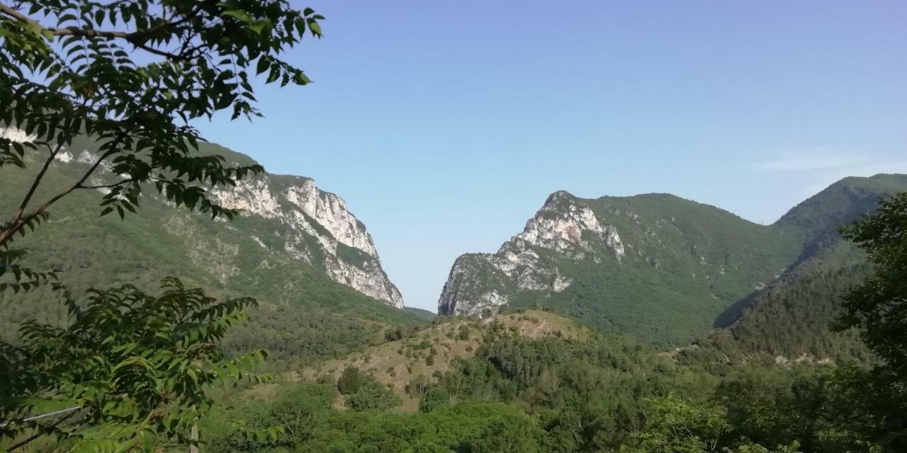 Madonna Di Frasassi - Casa Vacanze Διαμέρισμα Genga  Εξωτερικό φωτογραφία